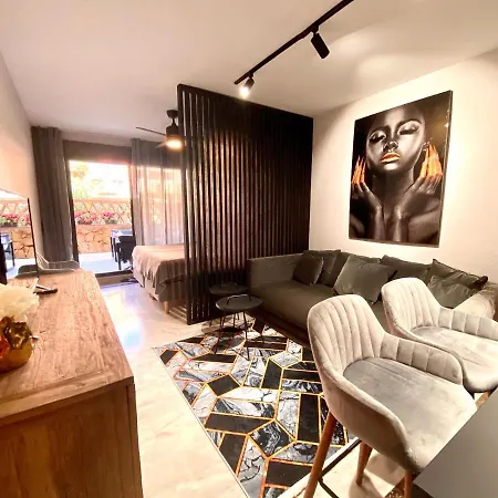 Apartment Golden Mile 2-bedroom *